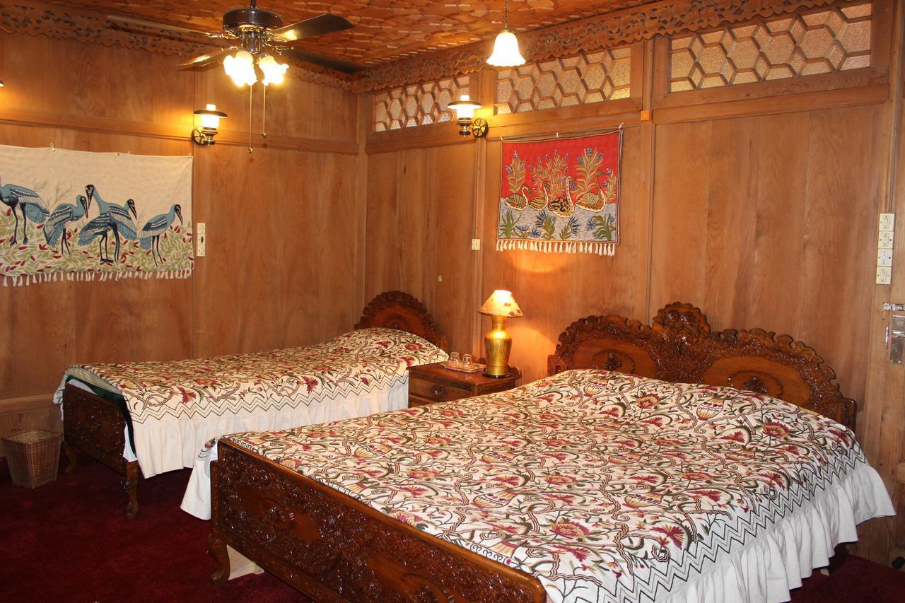 วังนู เวิร์ท เฮาส์โบ๊ต Hotel ศรีนาการ์ ภายนอก รูปภาพ